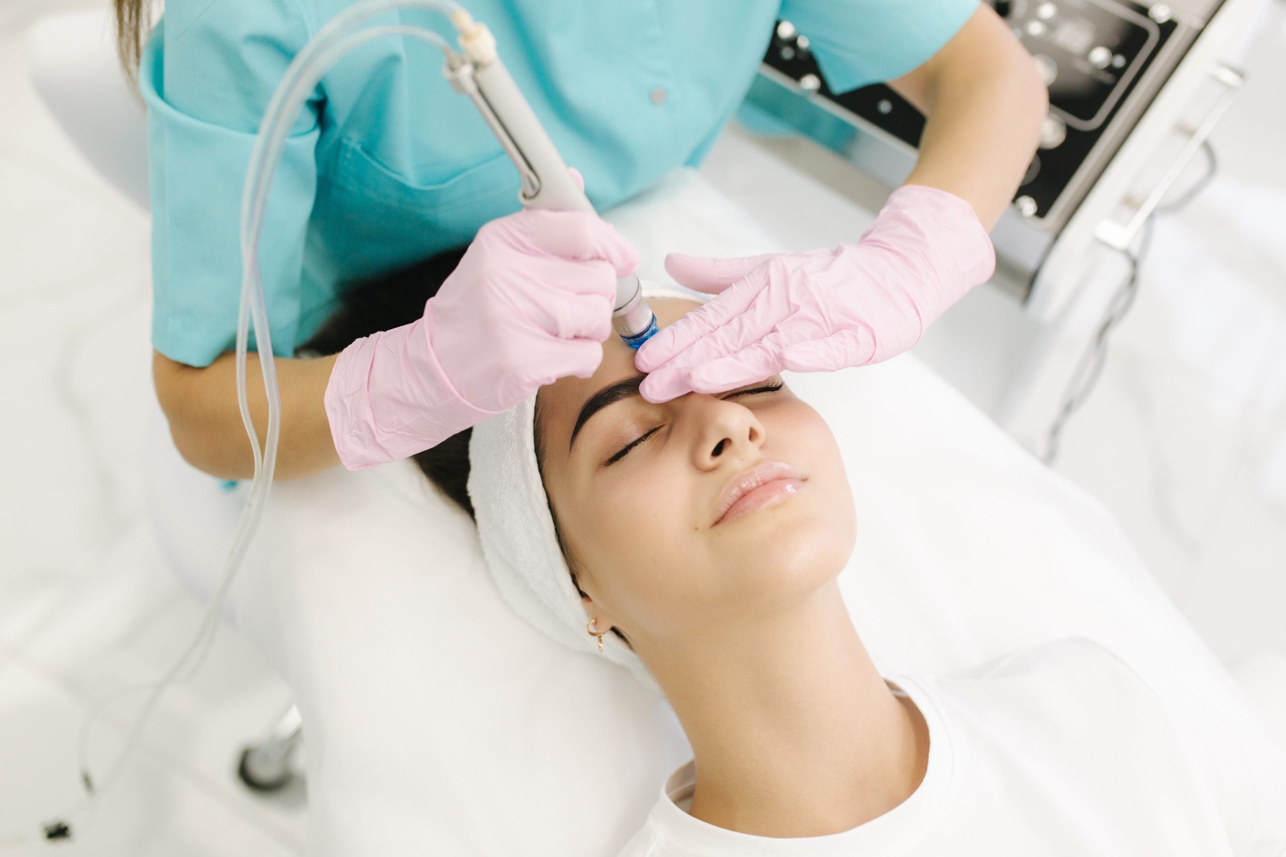 What is a HydraFacial and How Does It Work